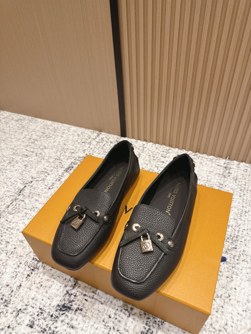 l0vis Vvtt0n loafers